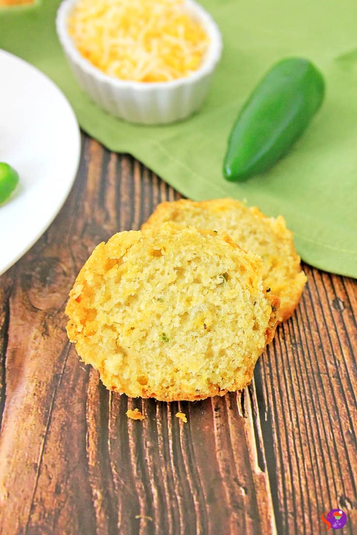 Packed with sharp cheddar and spicy fresh jalapeños, these beautiful, buttery, tender Jalapeño Cheddar Biscuits are just begging to be devoured!
