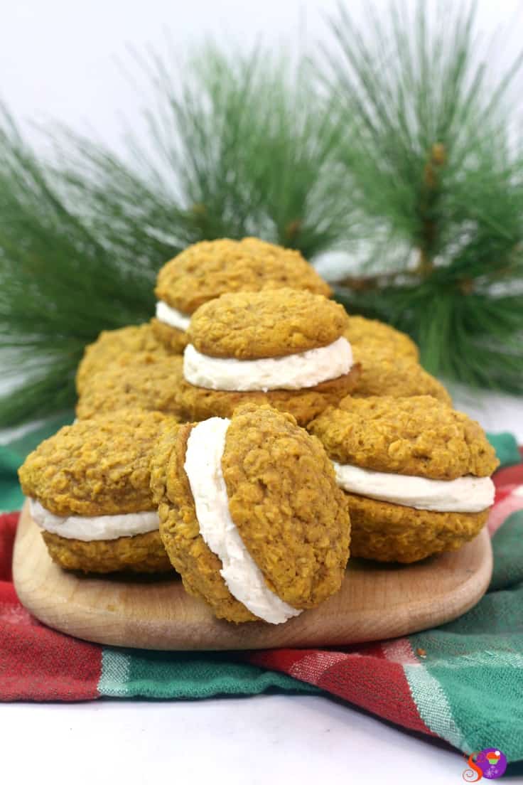 Pumpkin Oatmeal Cream Pies 3 Light and fluffy homemade vanilla filling is sandwiched between two soft and chewy pumpkin oatmeal cookies to make a perfectly spiced Pumpkin Oatmeal Cream Pie!