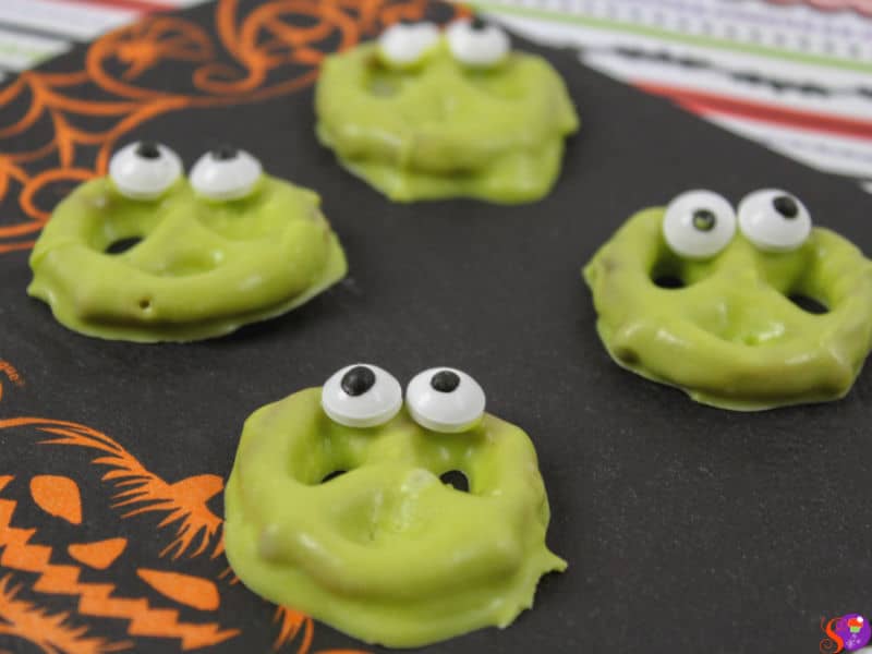 Halloween recipe Silly Monster Pretzels
