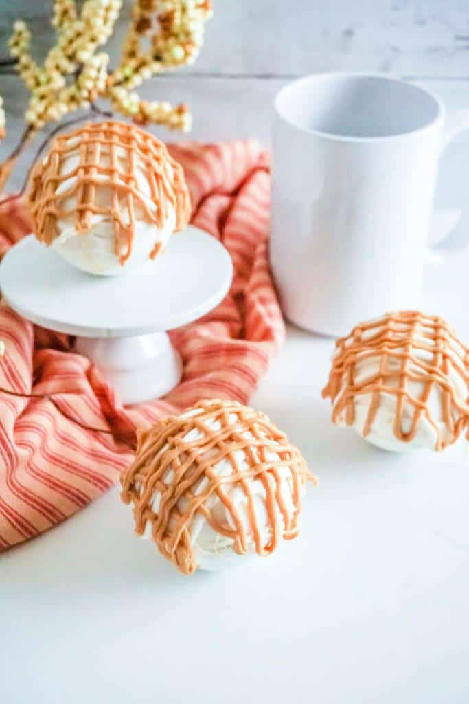 Peanut Butter Hot Cocoa Bombs 2 Peanut Butter Hot Cocoa Bombs