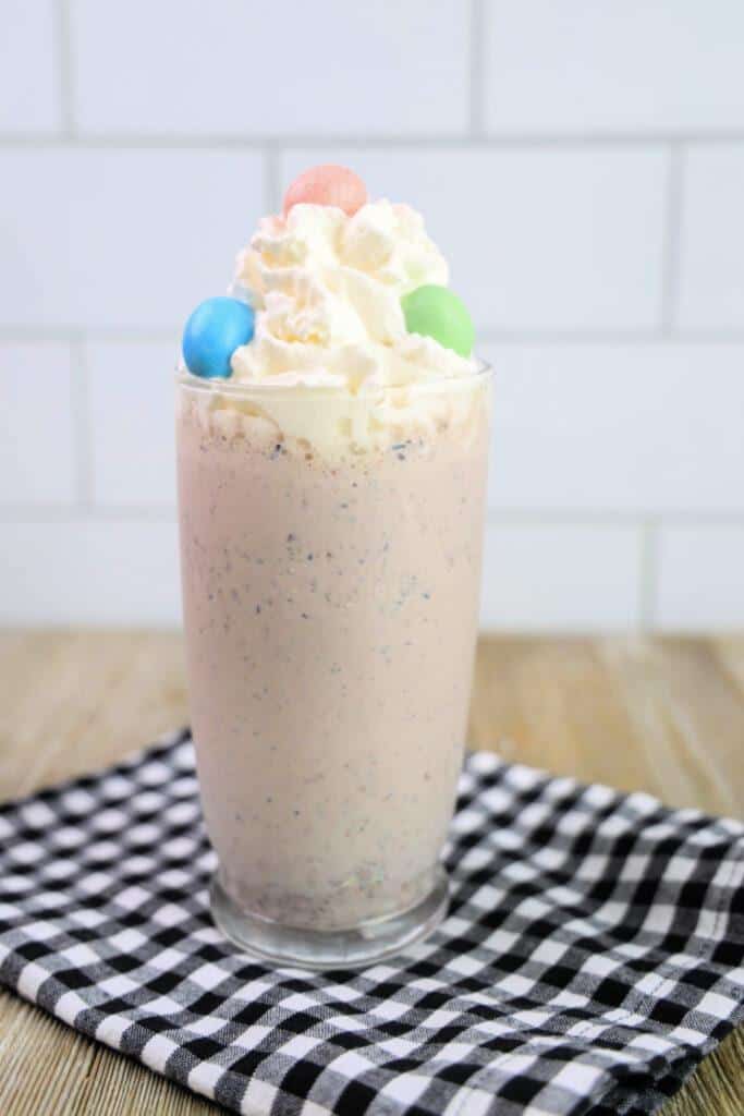 Hershey's Egg Blueberry Shake