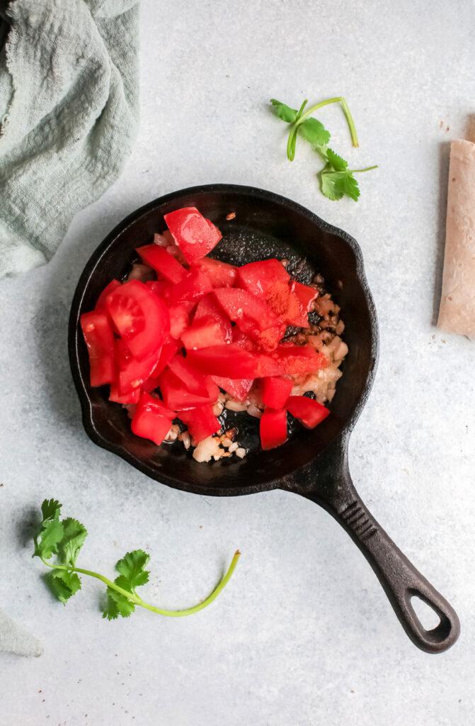 Tasty One-Pan Huevos Rancheros (Authentic Mexican)