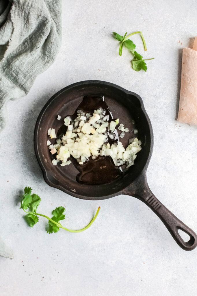 Tasty One-Pan Huevos Rancheros (Authentic Mexican)