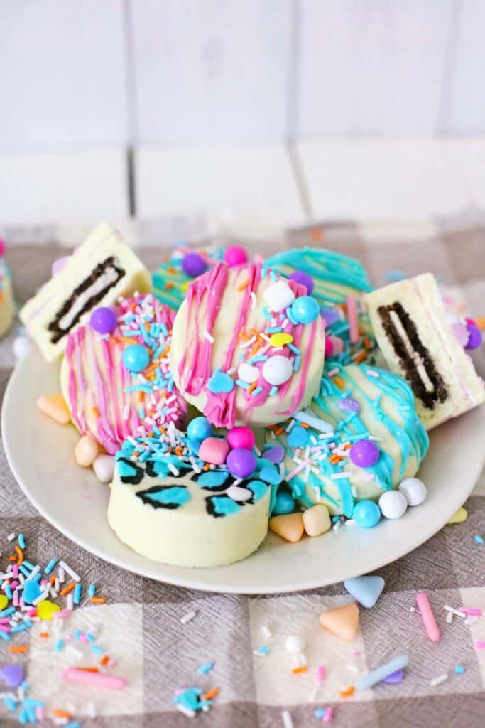 Recipe Index 19 Fun and Colorful Spring Chocolate Covered Oreos 2