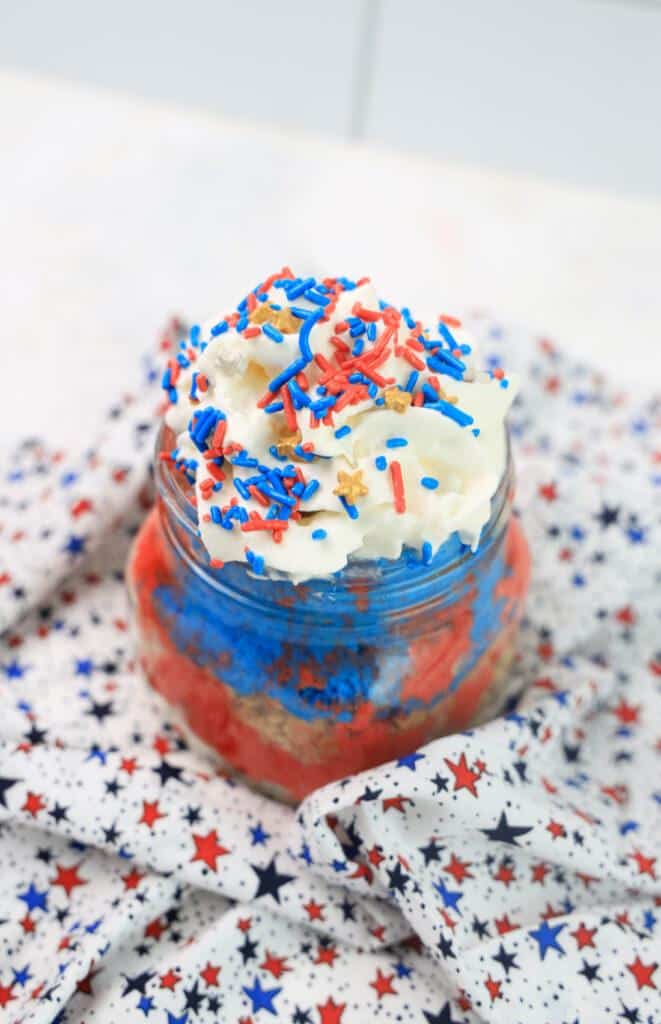 4th of July No Bake Cheesecake Jars Recipe