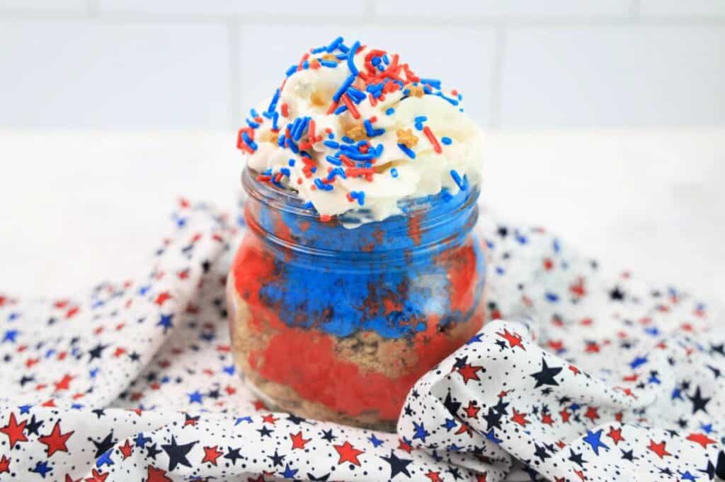 4th of July No Bake Cheesecake Jars Recipe