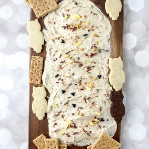 Harry-Potter-Butter-Beer-Frosting-Board-on-Lights4