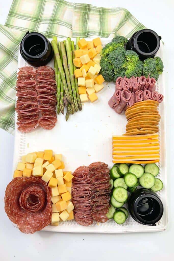 St. Patrick's day charcuterie board 10 St. Patrick's Day Charcuterie Board