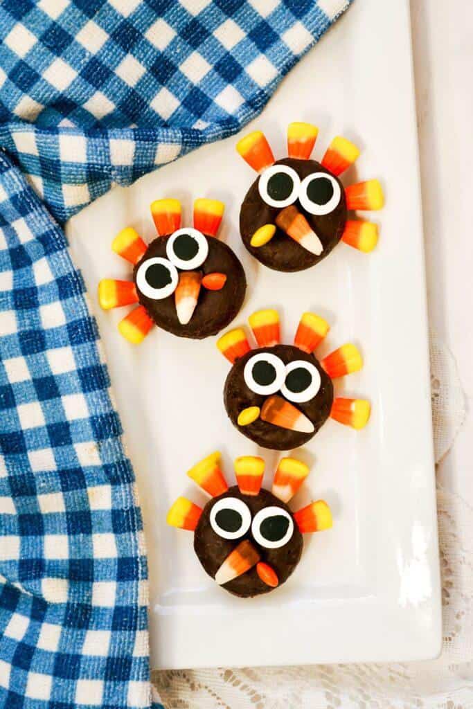 DELIGHTFUL TURKEY MINI DONUTS 7 Mini Turkey Donuts-2