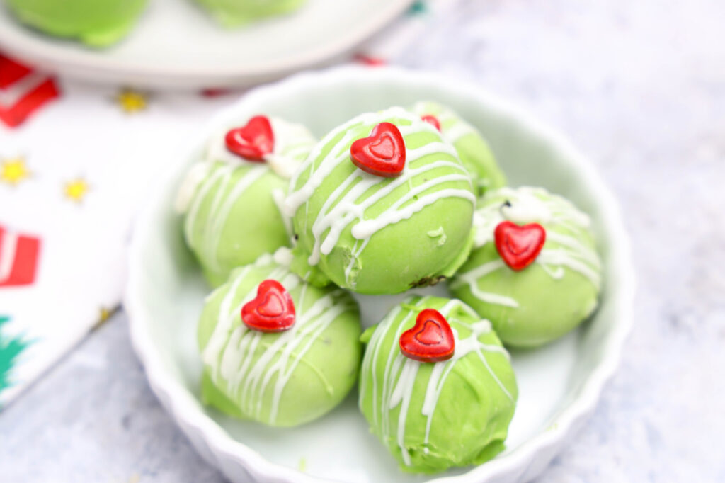 Grinch Oreo Balls 1