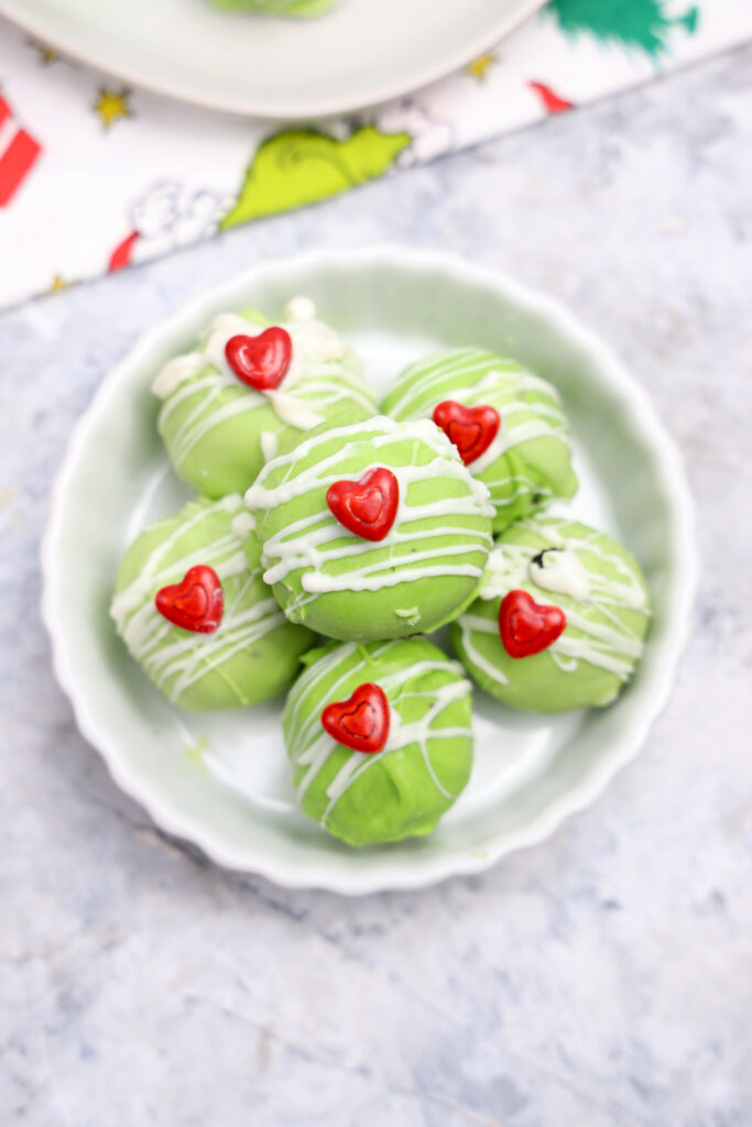 Grinch Oreo Balls 4