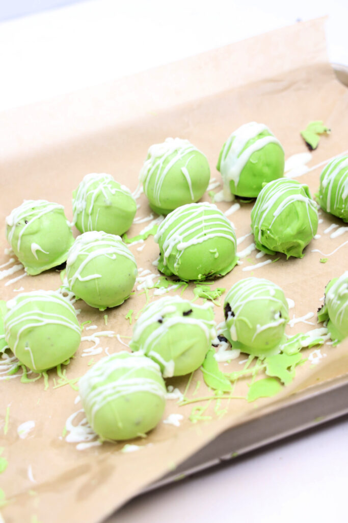 GrinchOreoBallsInProcess 15