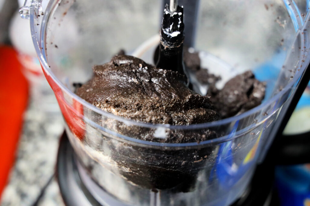 GrinchOreoBallsInProcess 8