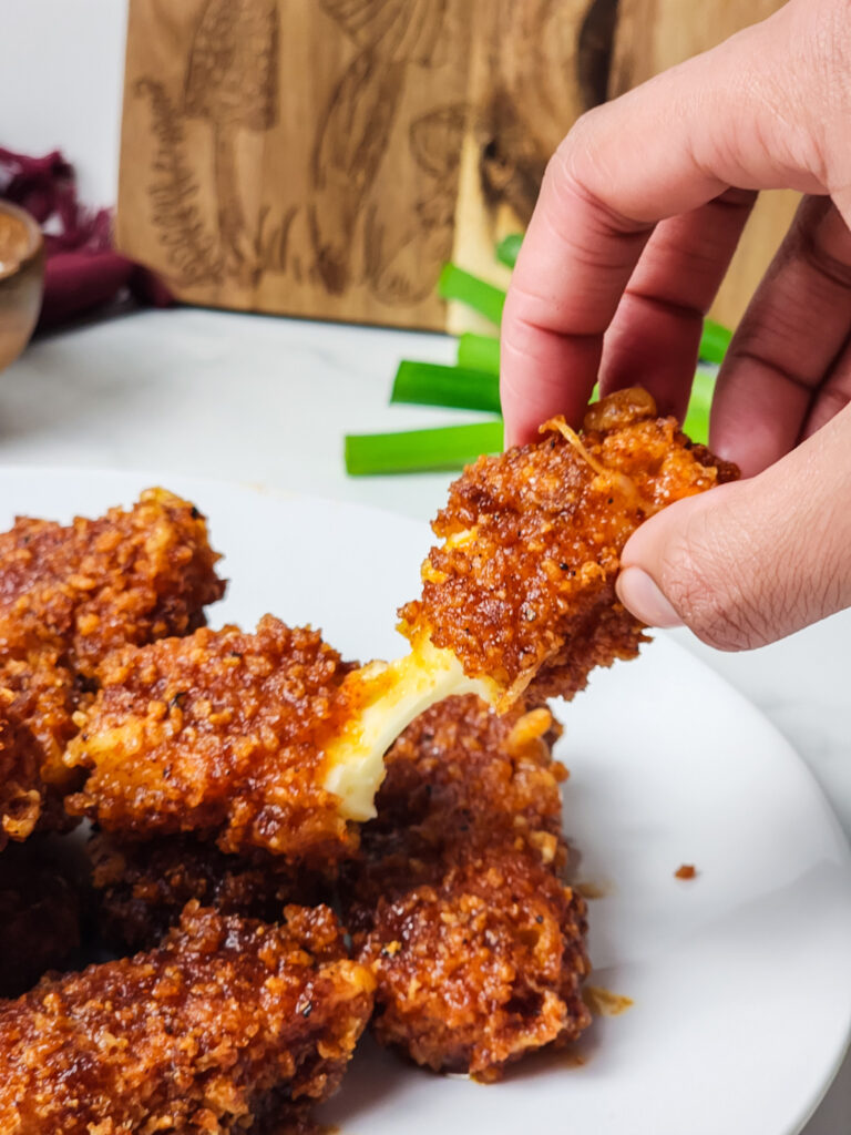 Copycat Chili’s Nashville Hot Mozzarella Sticks Recipe