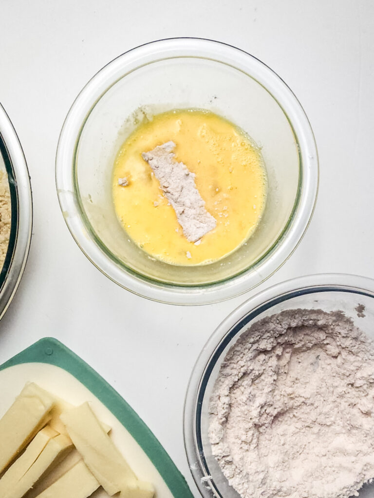 Copycat Chili’s Nashville Hot Mozzarella Sticks Recipe