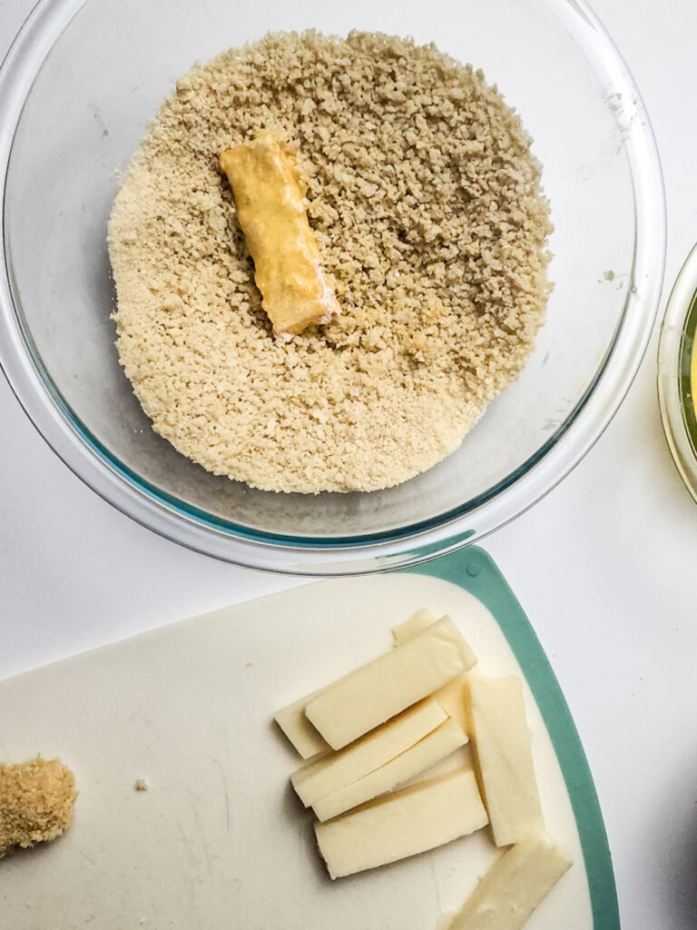 Copycat Chili’s Nashville Hot Mozzarella Sticks Recipe