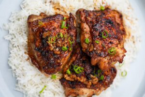 honey garlic chicken thighs on rice