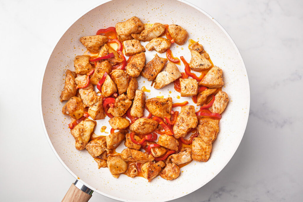 One-Pot Cajun Chicken Pasta (Easy 30-Minute Dinner) 6 Seared chicken breast with mini peppers or bell peppers