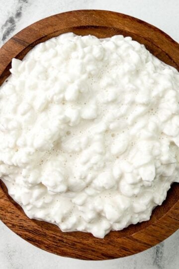 what is cottage cheese in wooden bowl